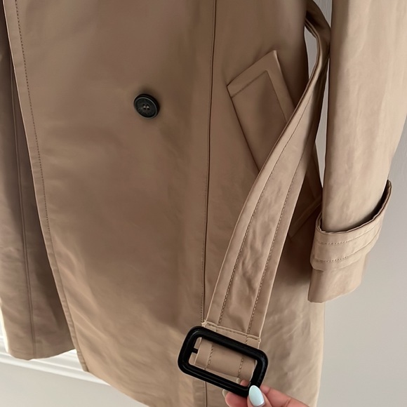 Zara Trench - Picture 3 of 3